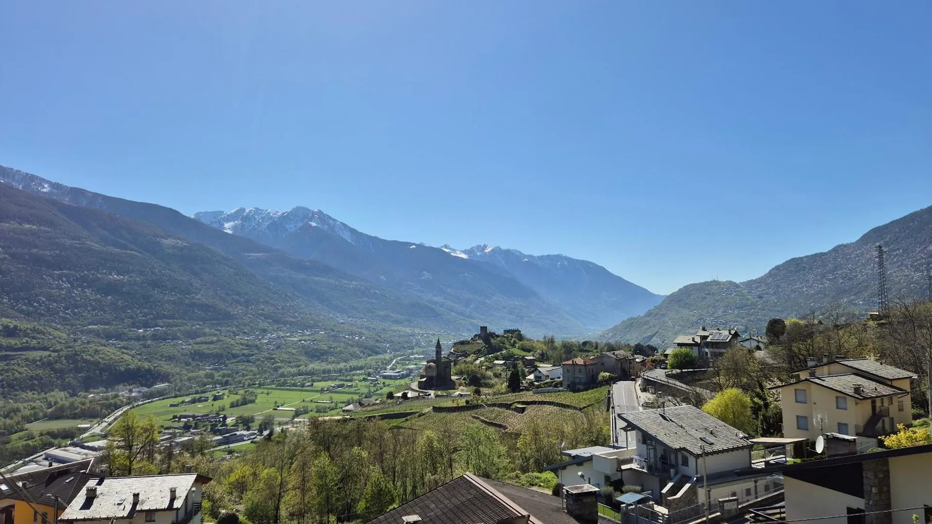 Typical Apartment In Valtellina Sondrio